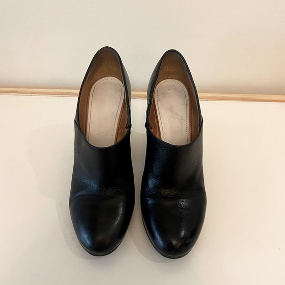 MAISON MARTIN MARGIELA 22 BLACK LEATHER CUT OUT HEELED PUMPS W/38 - Picture 7 of 8